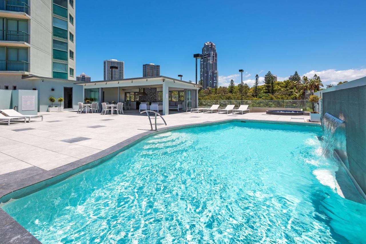 The Waterford On Main Beach Hotel Gold Coast Exterior photo