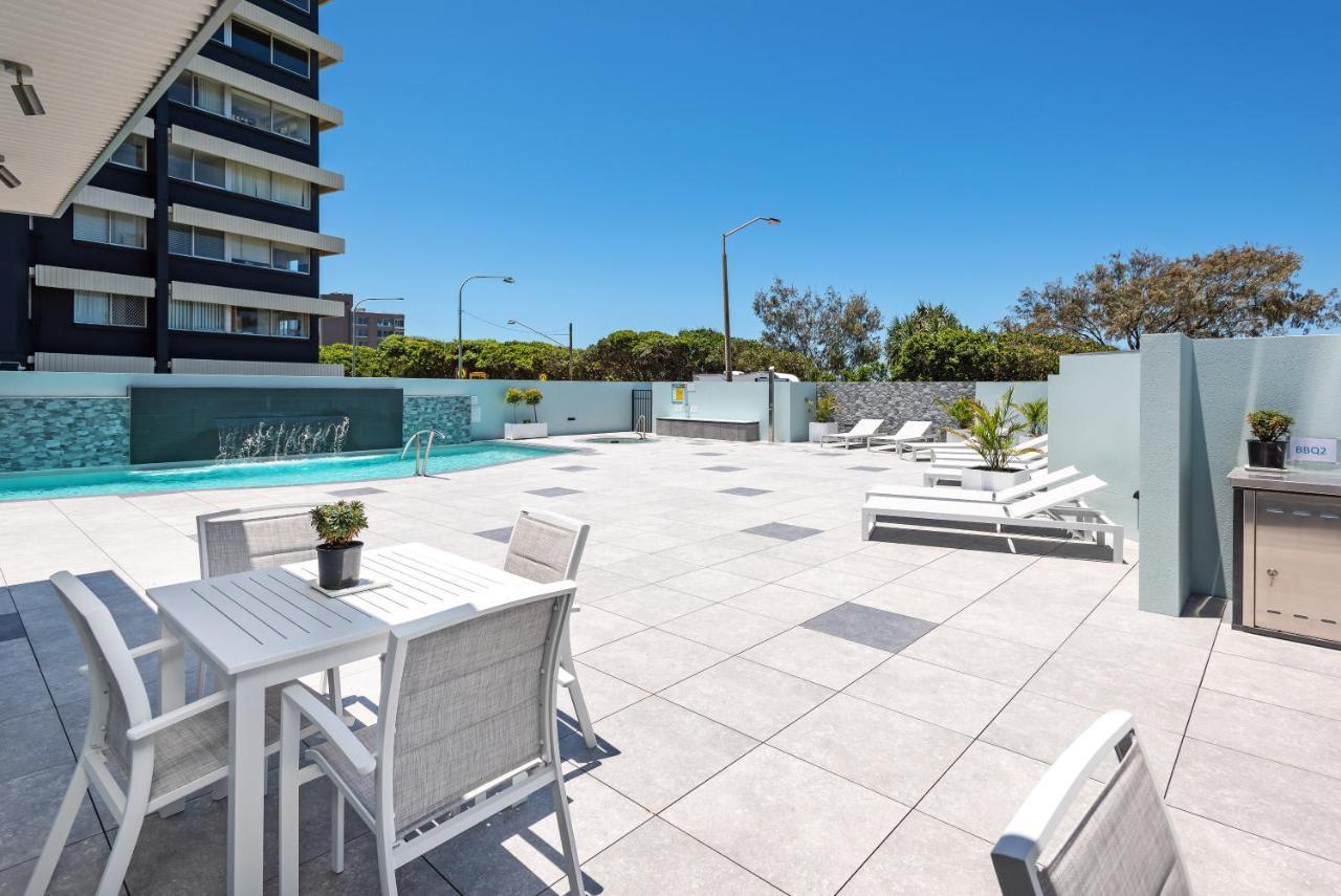 The Waterford On Main Beach Hotel Gold Coast Exterior photo