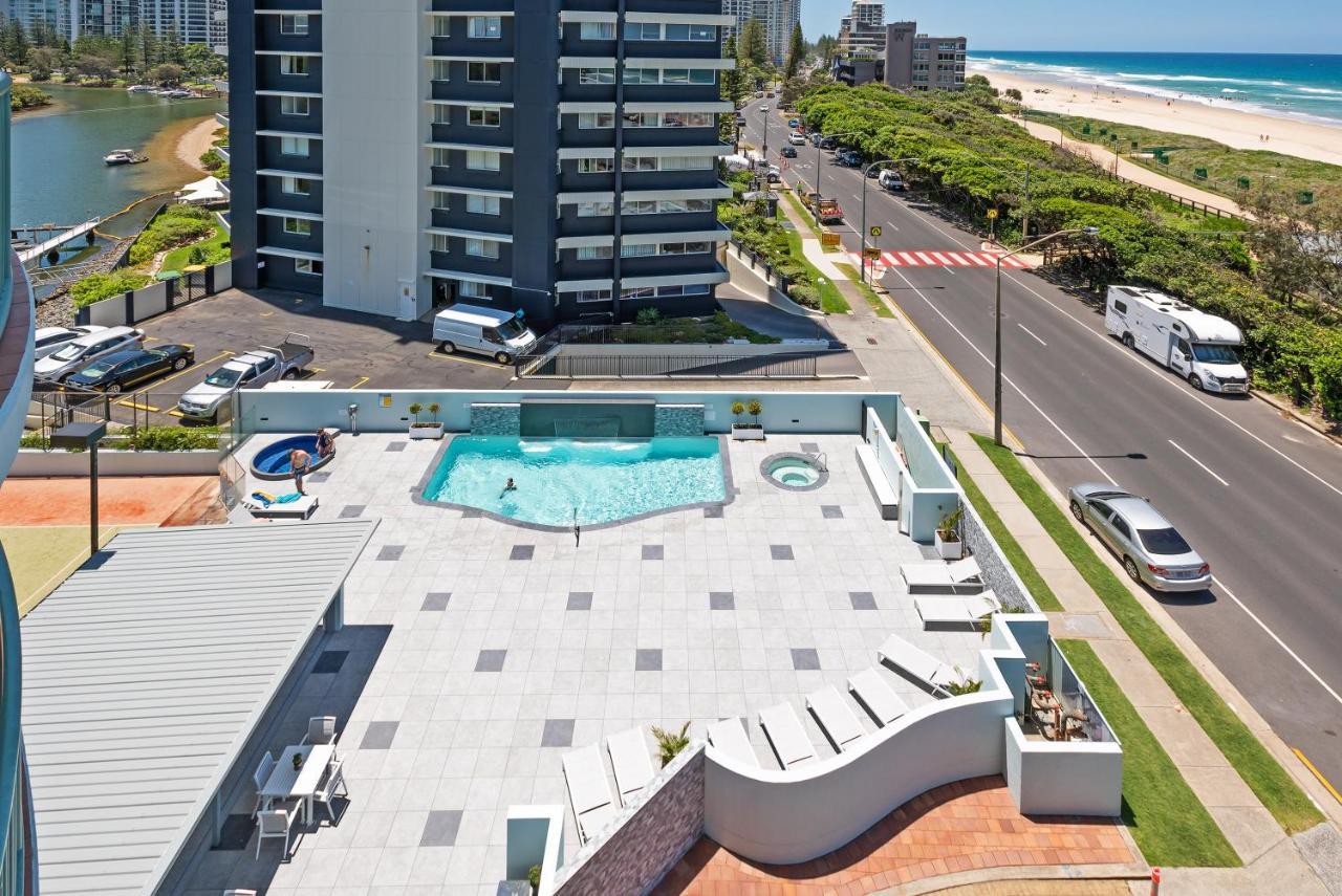 The Waterford On Main Beach Hotel Gold Coast Exterior photo