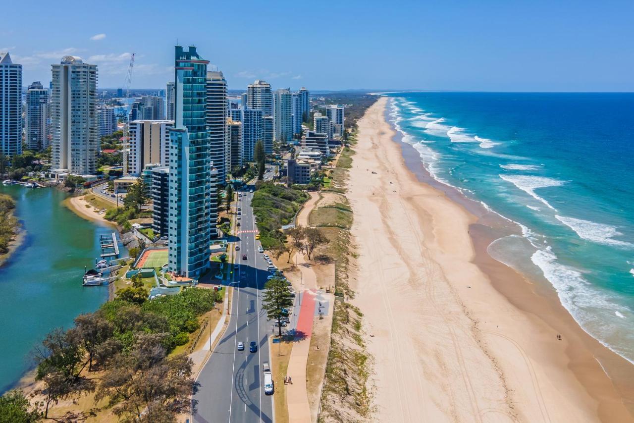 The Waterford On Main Beach Hotel Gold Coast Exterior photo